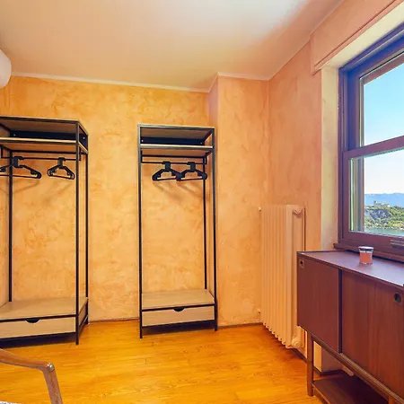 Stylish & Spectacular Views! - La Rocca 别墅 阿罗纳