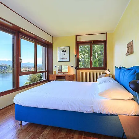 Stylish & Spectacular Views! - La Rocca 别墅 *