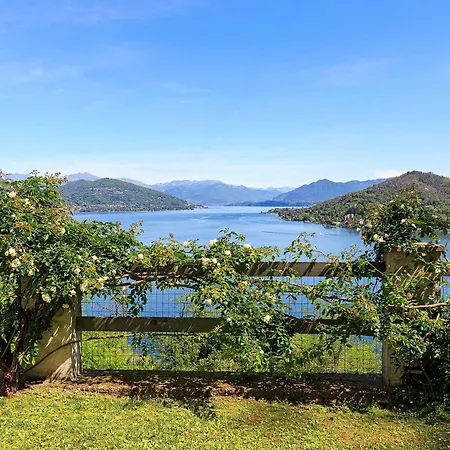 Stylish & Spectacular Views! - La Rocca 아로나